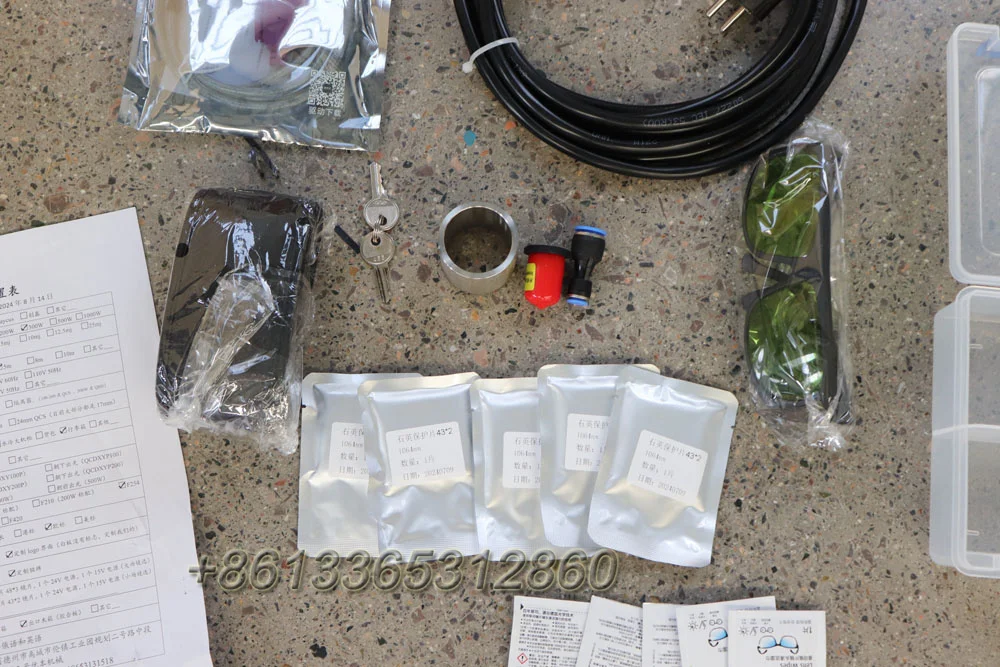 Портативная машина для лазерной чистки 100 Вт/200 Вт/300 Вт фирменная лазерная