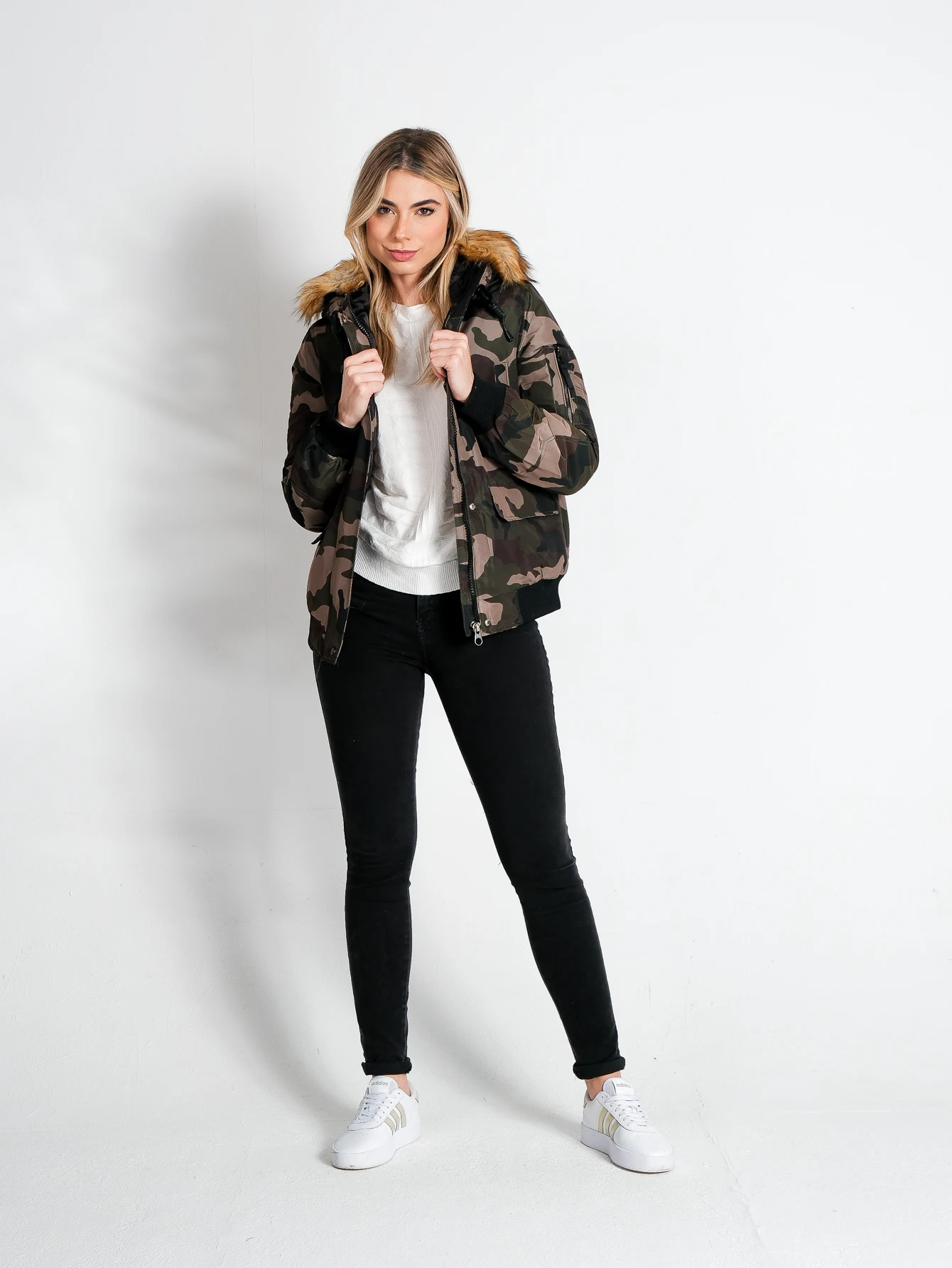 

Jaqueta outono inverno meninas estilo gola de pelucia capuz outerwear manter quente 2023