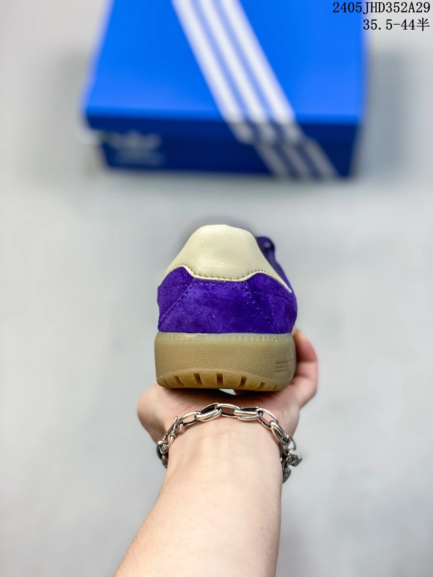 В стиле adidas сникерсы 1 копия 1:1