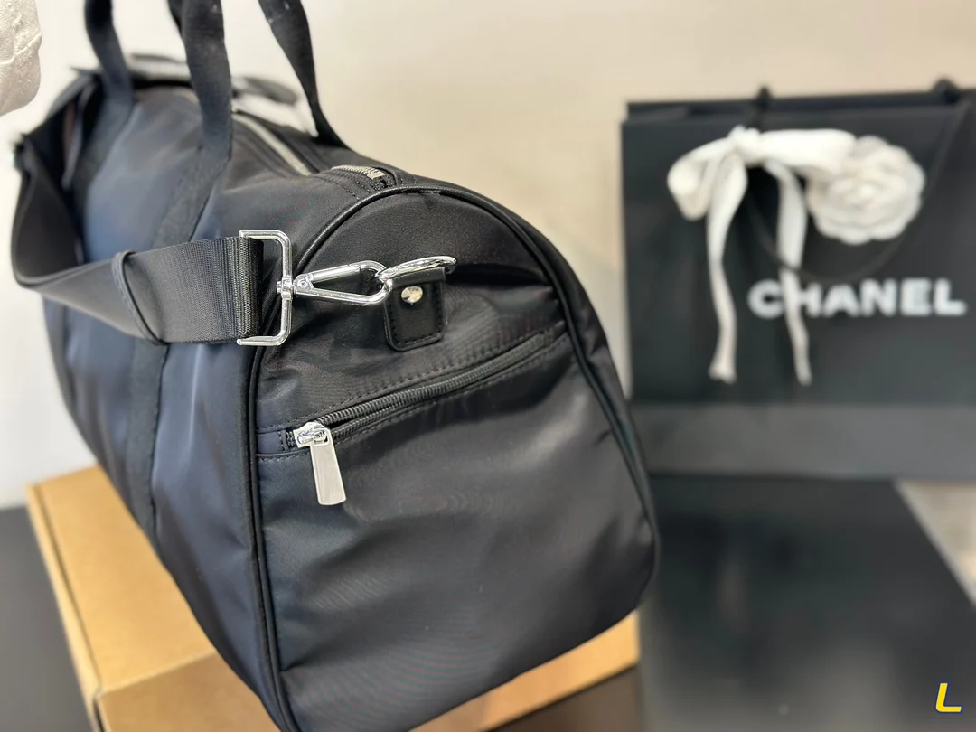 Сумка-тоут 2024 Chanel Новая женская сумка-кошелек через плечо Модная