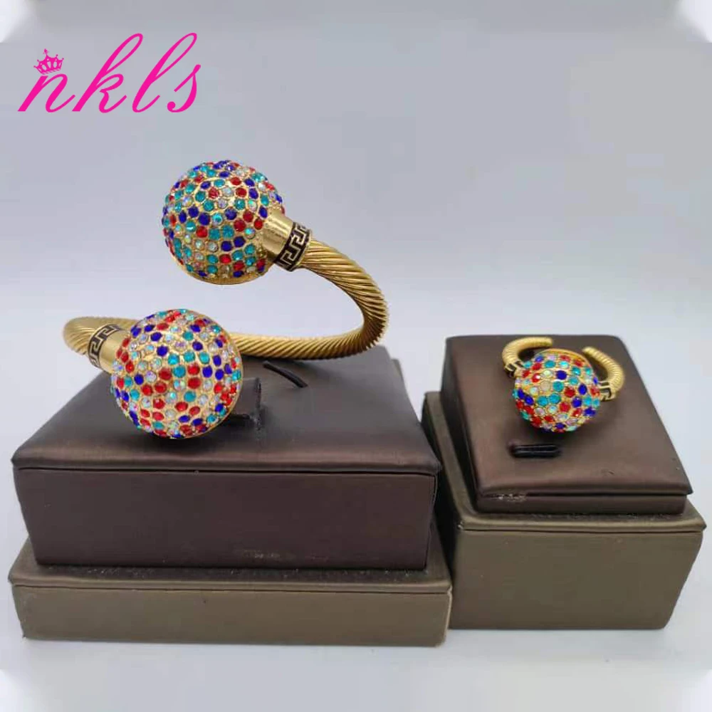 Комплект из браслета и кольца с бусинами 18-каратного золота