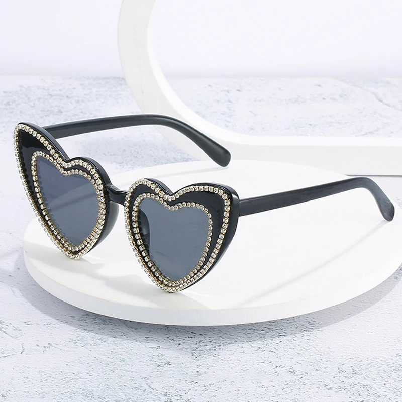 

Fashion Love Chain Diamond Fashion Sunglasses Outdoor Sports Simple Goggles
