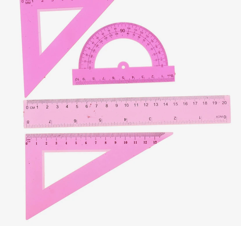 бордовые тарелки. предметы 20 см. набор чертежный линейка 25 см, 1 треугольник, транспортир. набор для приготовления вока. предметы 20 см.