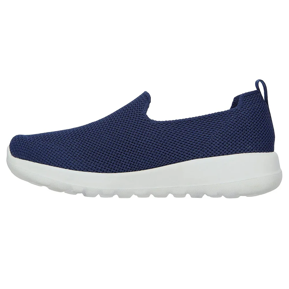 skechers to go