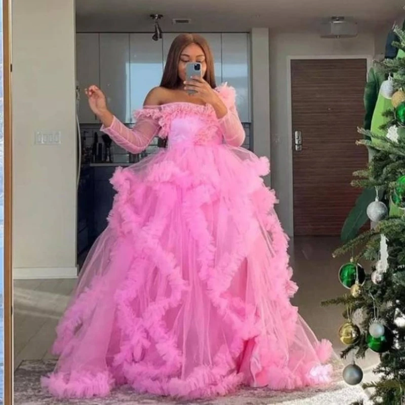 

Fluffy Pink A Line Tulle Prom Dresses Off Shoulder Long Sleeves Puffy Ruffles Evening Gowns Celebrity Graduation Party Robes