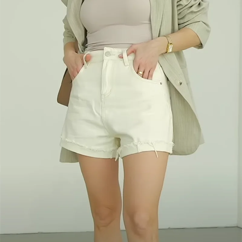 

ZHISILAO 5 Colors Casual Denim Shorts Women Red High Waist Buttons Pockets Wide Leg Shorts Feminino Summer 2022