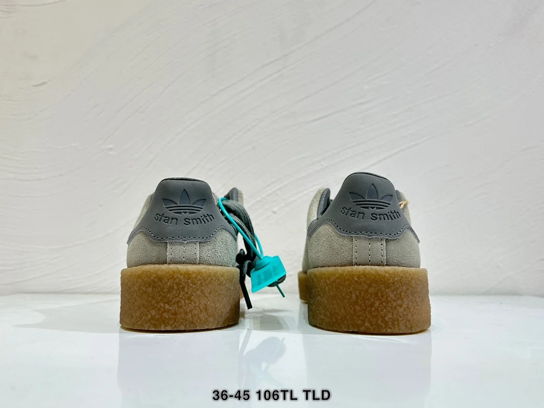 оптомВ наличии 24 часа доставкабольшой брендКроссовки