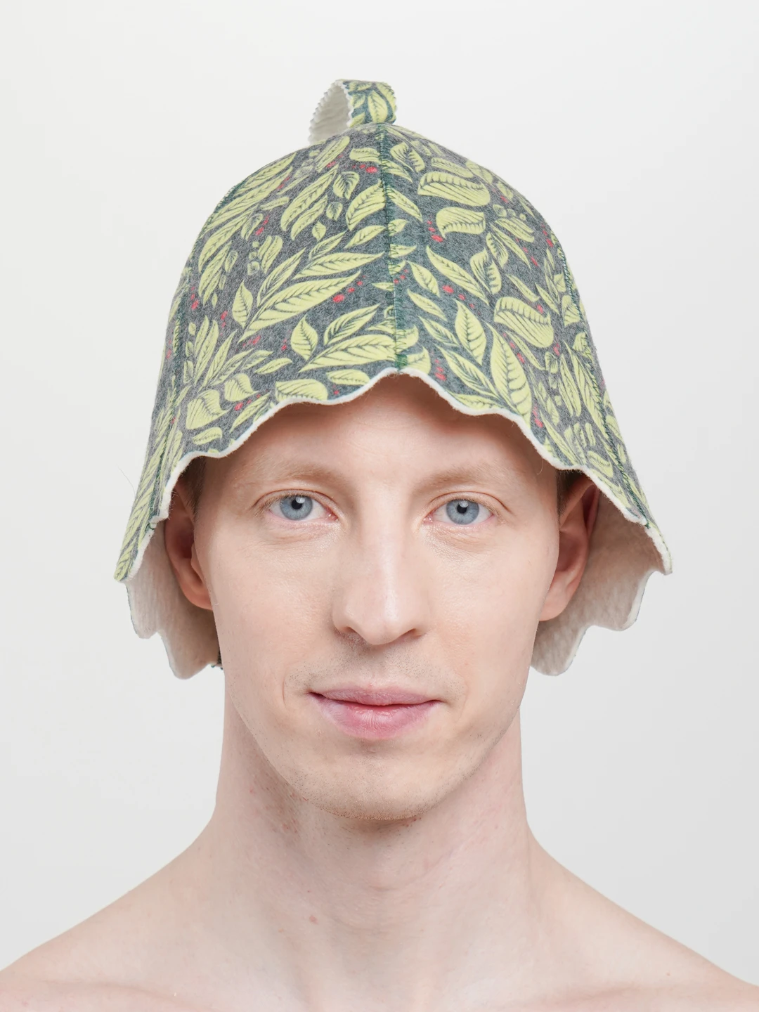 Необычный узор для шапки. Узоры для шапок. Шапка лист. Шапка листья. Шапка для бани листья.