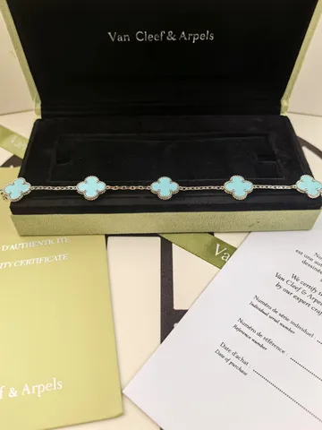 Ювелирные изделия Van Cleef & Arpels