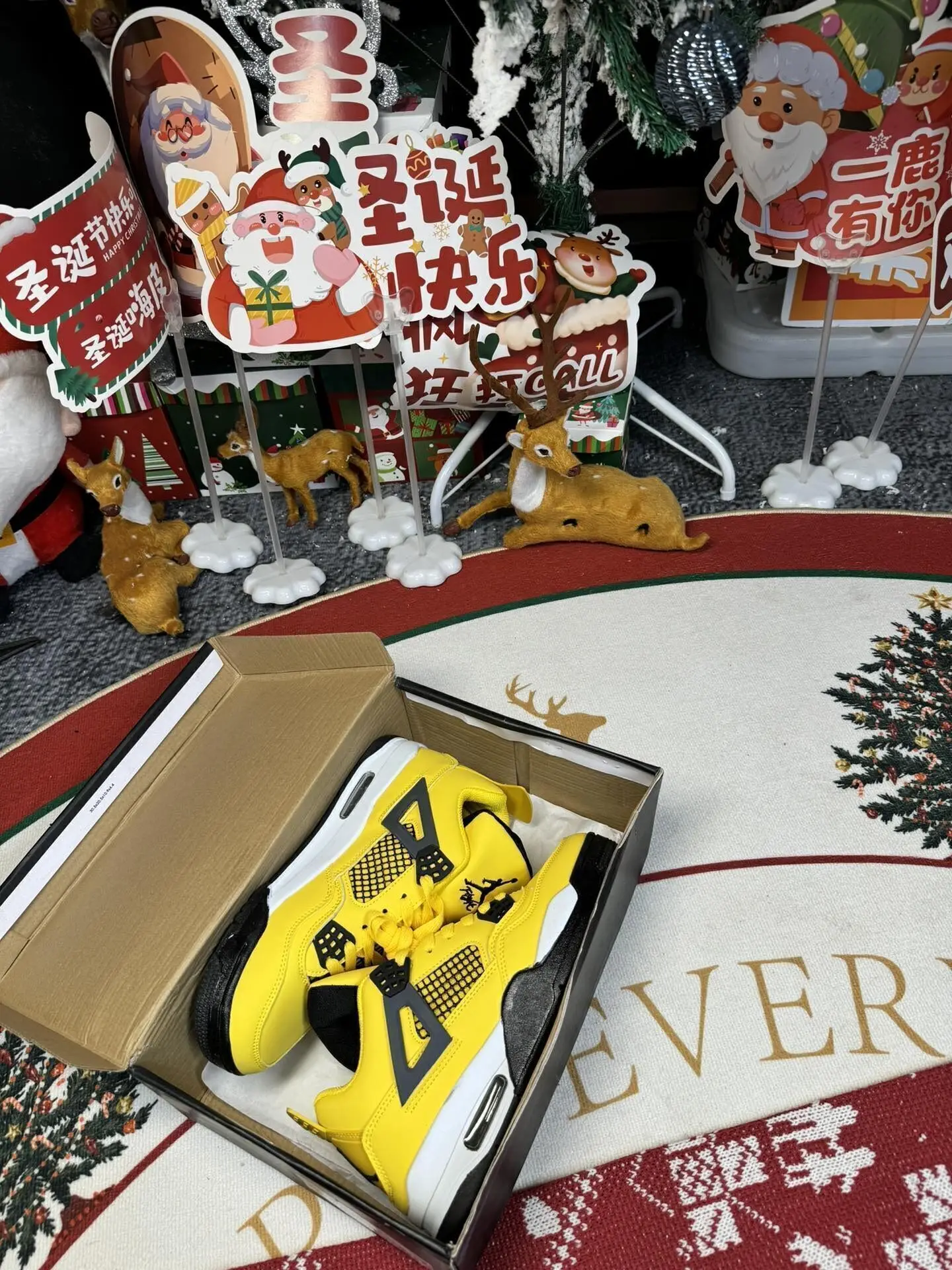 Кроссовки Nike Air Jordan 4 В Соотношении 1:1