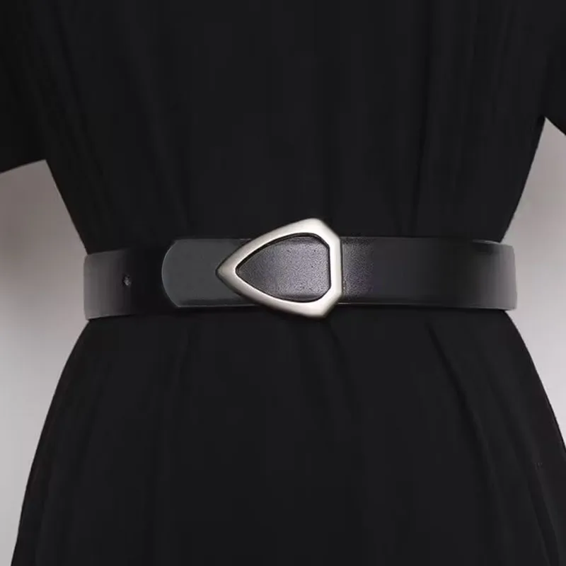 Fashion PU Faux leather Belt for Women Casual  Hollow Triangle Waist Strap Unisex Denim Pants Dress Jeans Decorative Waistband