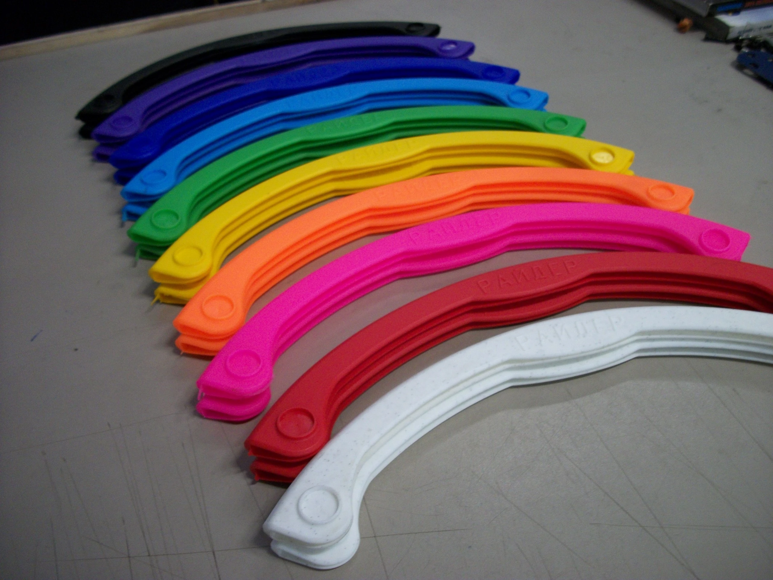 Бампер для сноуборда. Комплект бамперов для горных лыж ts a077. Защитный бампер для сноуборда. Сноуборд never summer revolver 4. Защита канта для сноуборда.