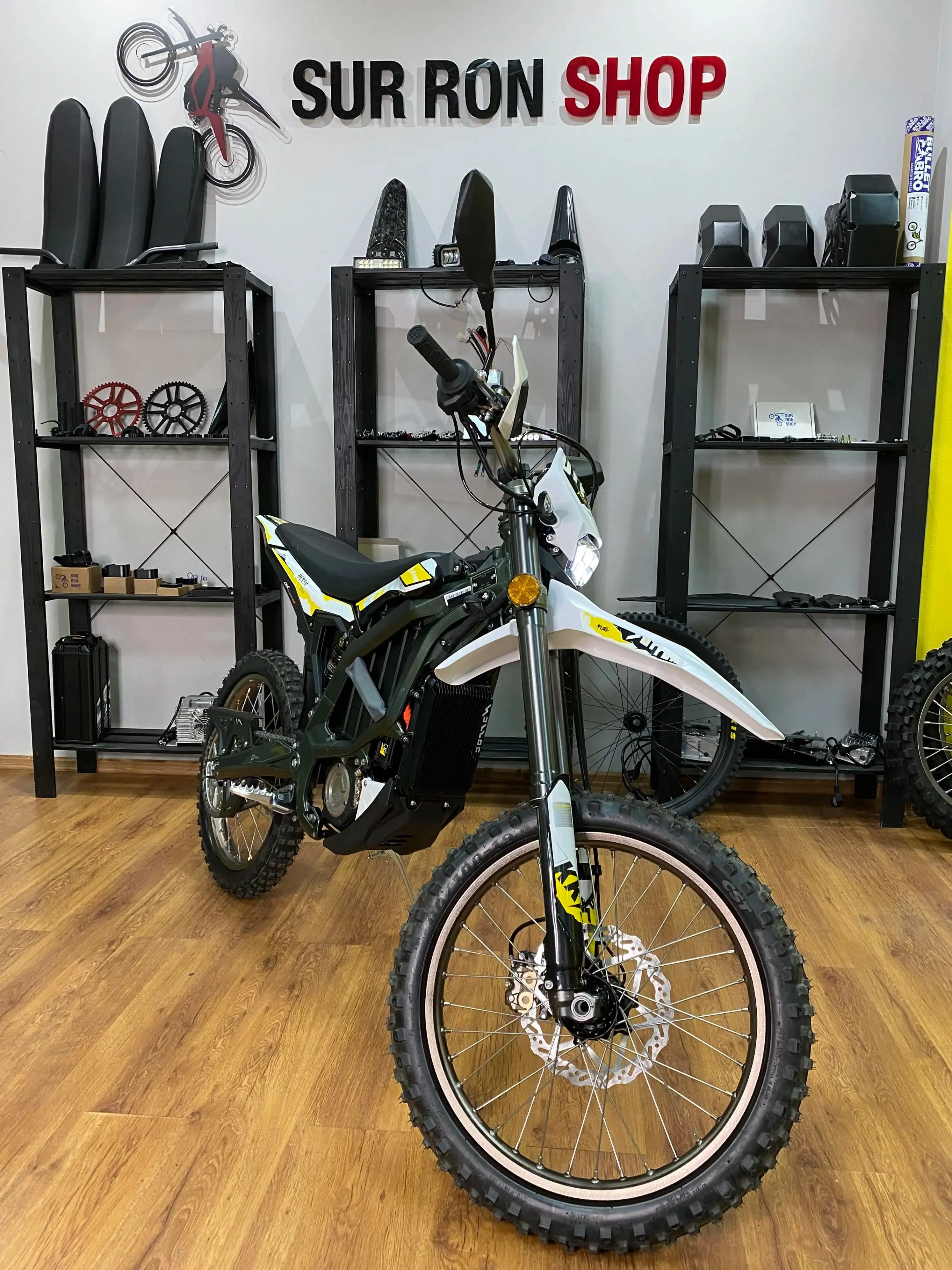 

BIG DISCOUNT SALES BRAND NEW Sur Ron Ultra bee Original
