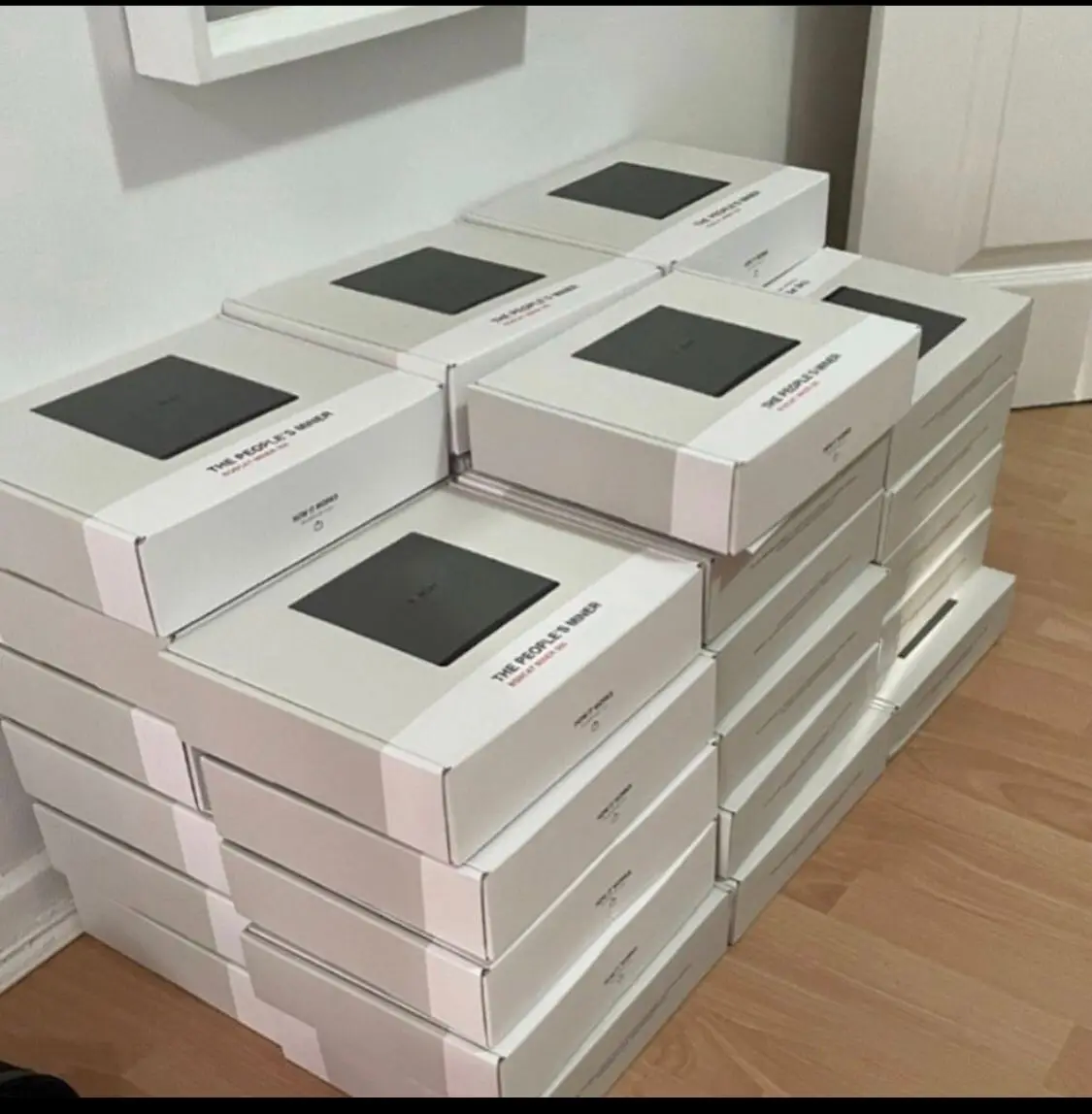 

Y.K купите 3 и получите 2 бесплатно, Bobcat Miner 300 Helium Hotspot для HNT