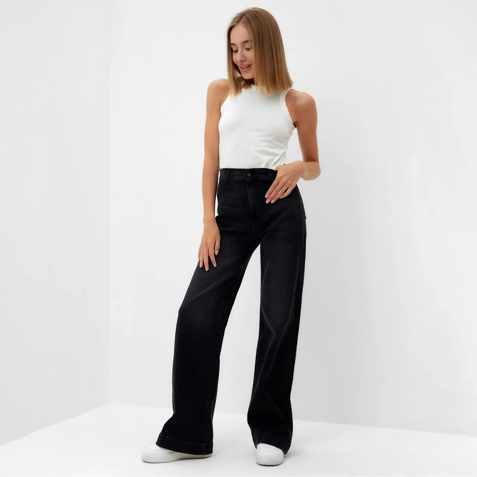 Рисунок 2 - Брюки женские джинсовые  MINAKU SLIM FIT цвет черный 