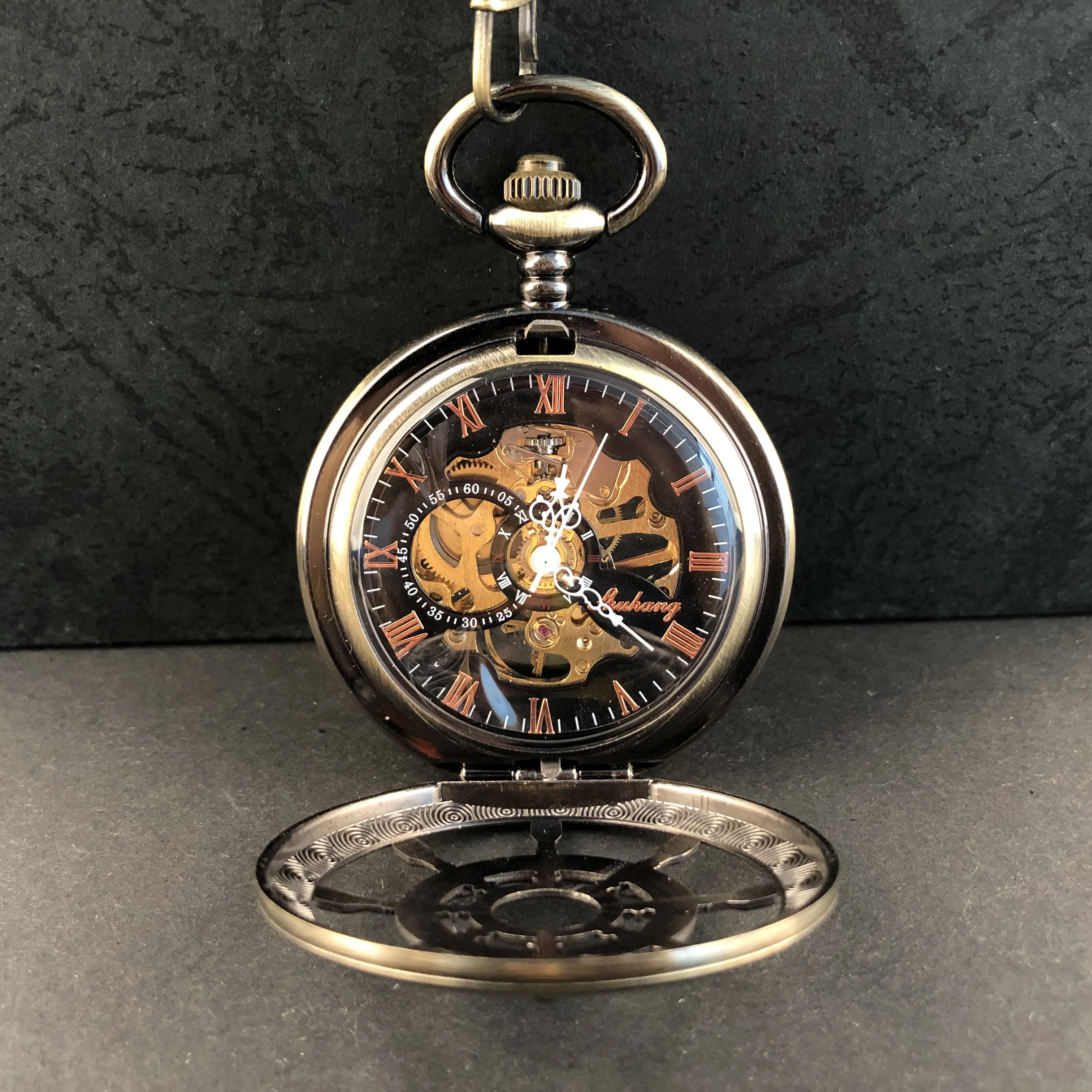 Roman Numerals Vintage Rudder Hollow Mechanical Minimalist Pocket Watches For Men Women Necklace Pendant with Chain Gifts