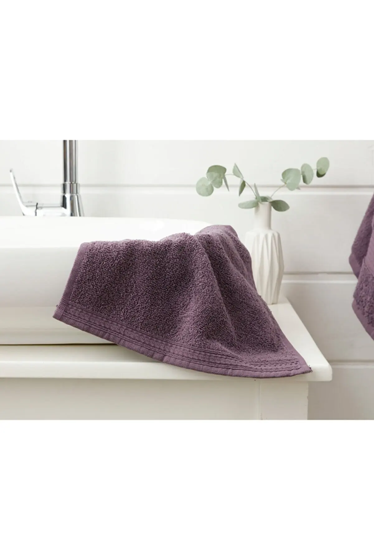 

100% cotton, easy-to-wash, non-irritating purple high quality Pure Basic Hand Towel 30x30 Cm