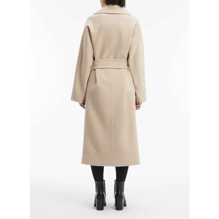 Рисунок 4 - Calvin Klein Серое женское пальто