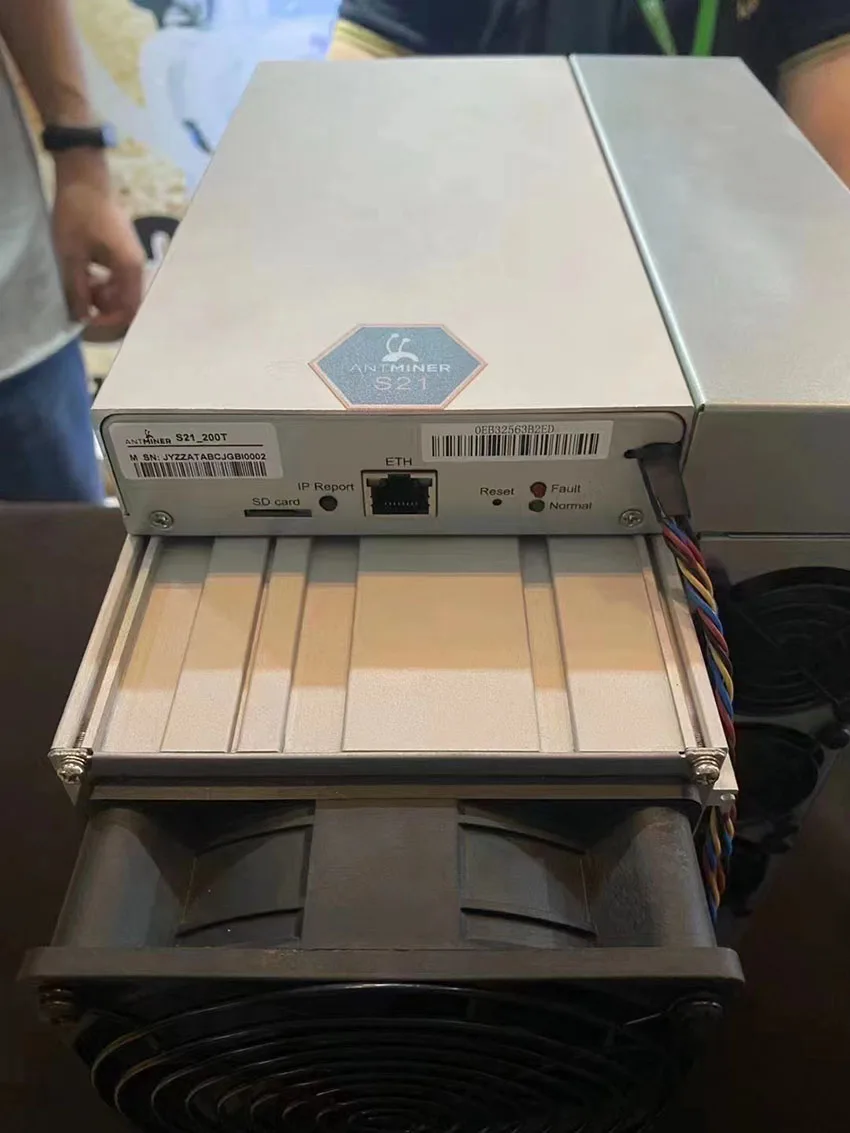 Купите 10 получите 4 бесплатно Bitmain Antminer S21 Pro