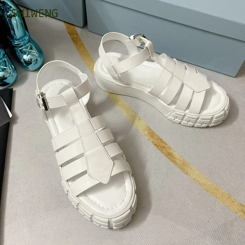 

2022 Women Fashion Martin Sandals Leather Platform Sandals Roman Buckle Open Toe Beach Shoes Thick Heel