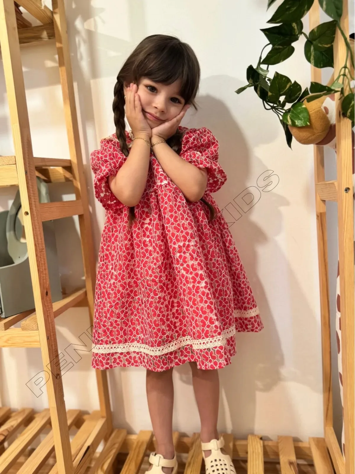 KIRMIZI İİİ İ İİ