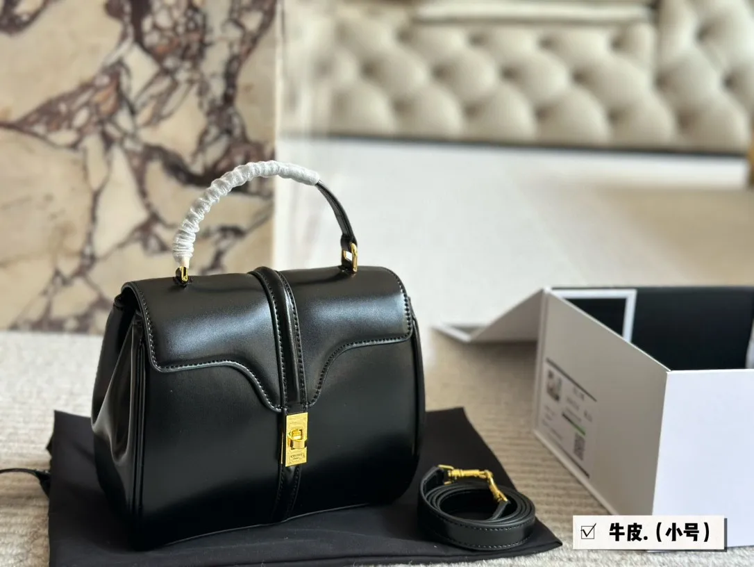 Кожаная сумка Celine 19 * 16 см