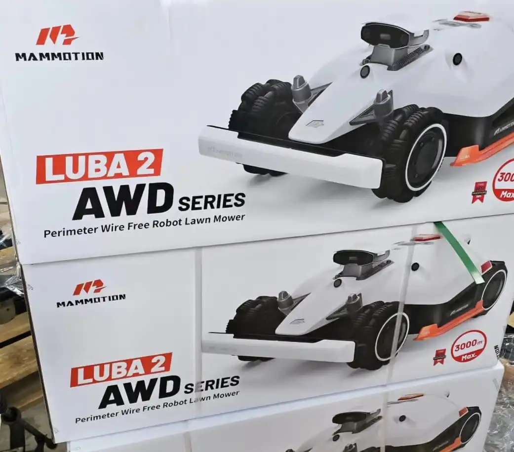 Фото ТОП НОВЫЙ ЧЕРНЫЙ РУЧНОЙ ДЛЯ Роботизированной газонокосилки LUBA 2 AWD 3000 с гаражом КУПИТЬ 2, ПОЛУЧИ 1 БЕСПЛАТНО №1