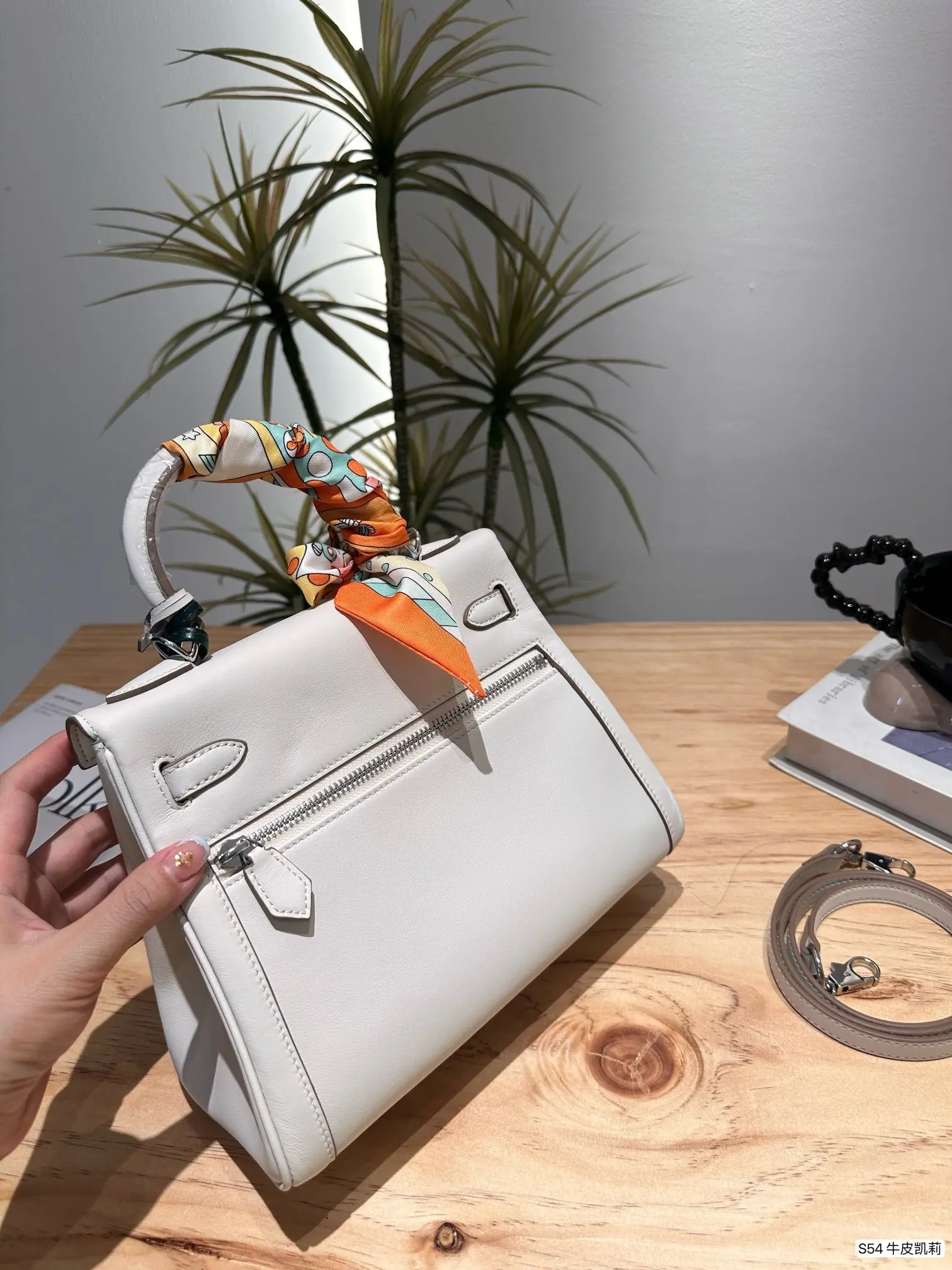 1: 1 Копирование в стиле Hermes Новый карманный воротник Многофункциональный удобный
