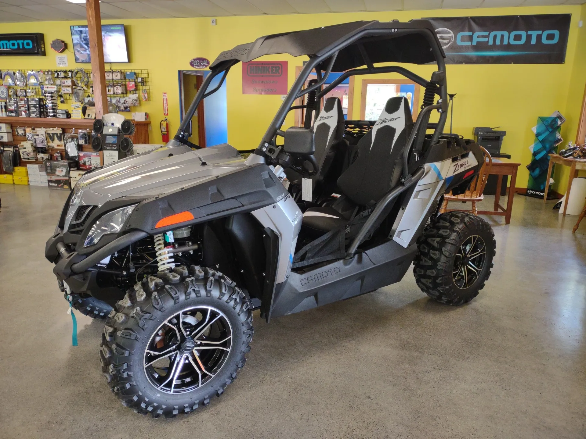 

BRAND NEW 2022 ZFORCE 500 TRAIL
