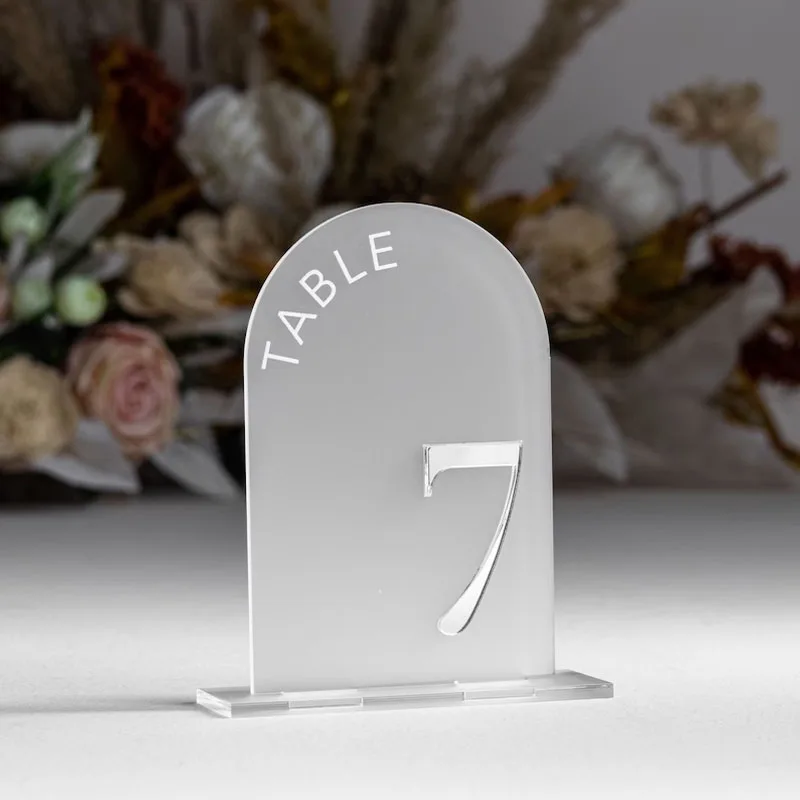 

Матовые акриловые арки для стола