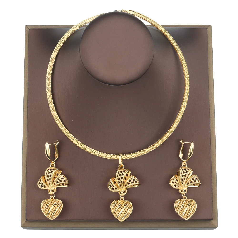 

Jewelry Set for Women Love Shape Hoop Earrings and Necklace Jewelry Set Gifts for Chil Korean Engagement Party Accessory