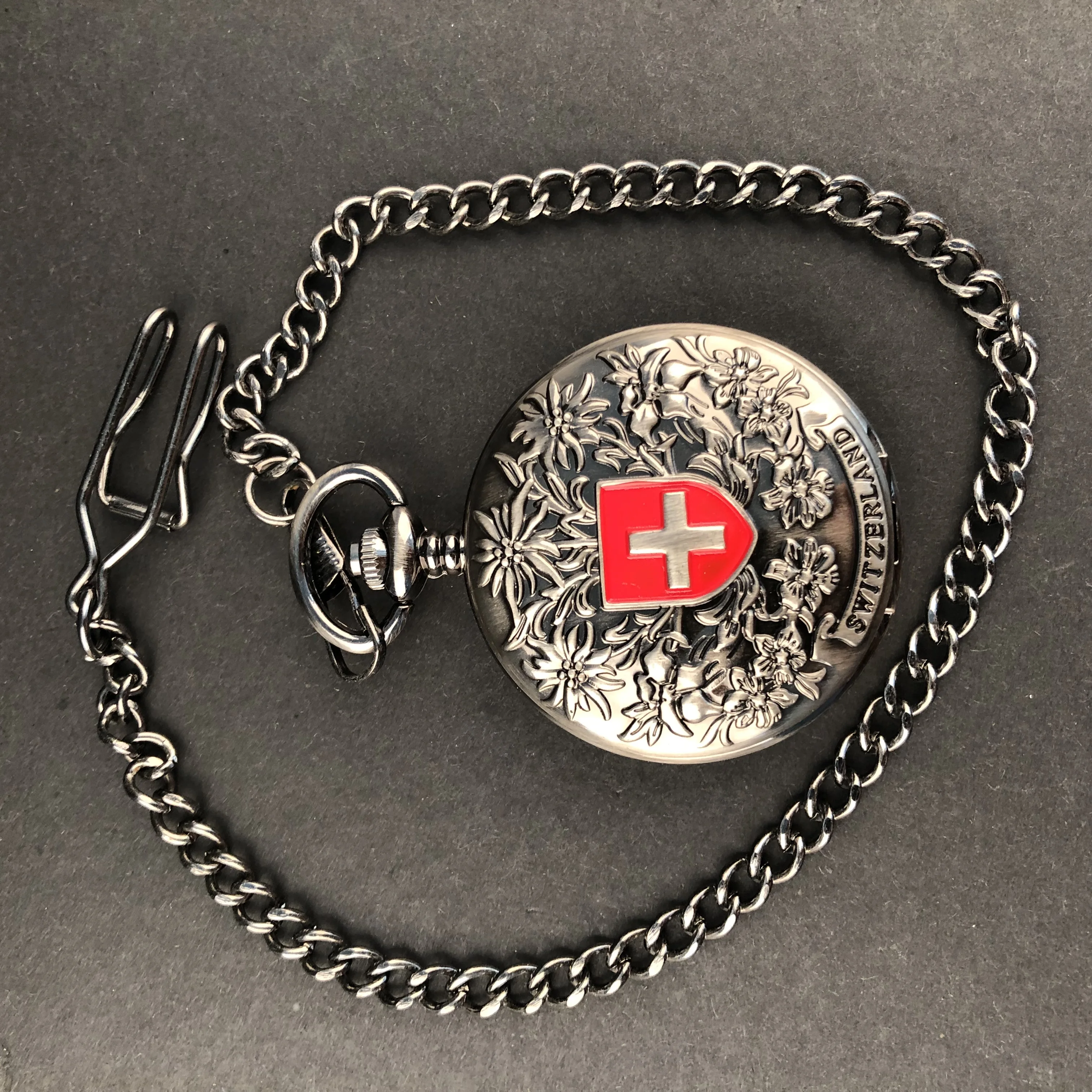 Switzerland Red Vintage Exquisite Carved Roman Numerals Mechanical Pocket Watche For Men Women Necklace Pendant with Chain Gifts