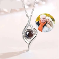 dascusto customized photo projection necklaces gifts for friends and family personality picture heart shaped necklace for women