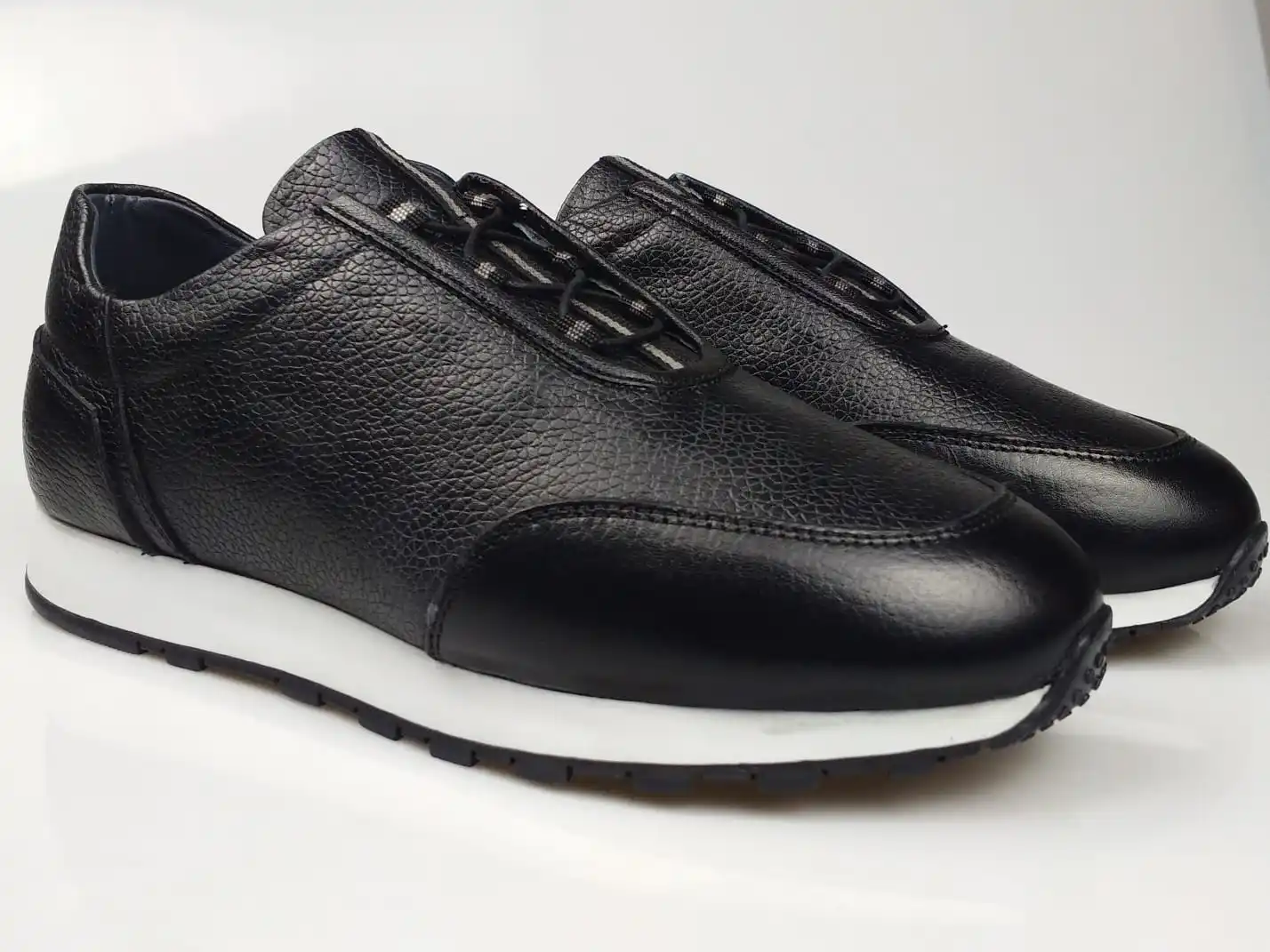 

Genuine Leather Handmade Men Sneaker Shoes New Season