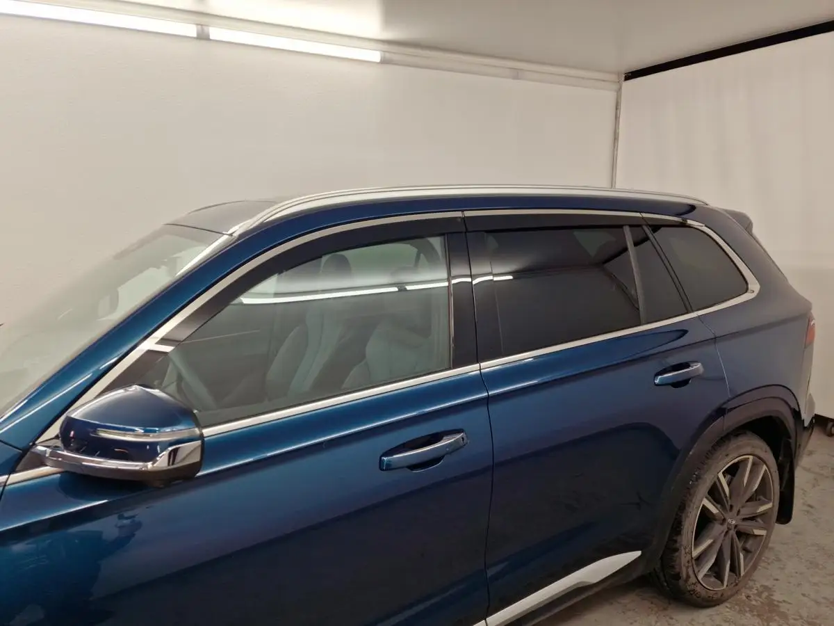 Дефлекторы на джили монжаро. Дефлектора на окна джили атлас. Дефлекторы на джили монжаро. Дефлекторы джили тугела. Дефлекторы geely monjaro.