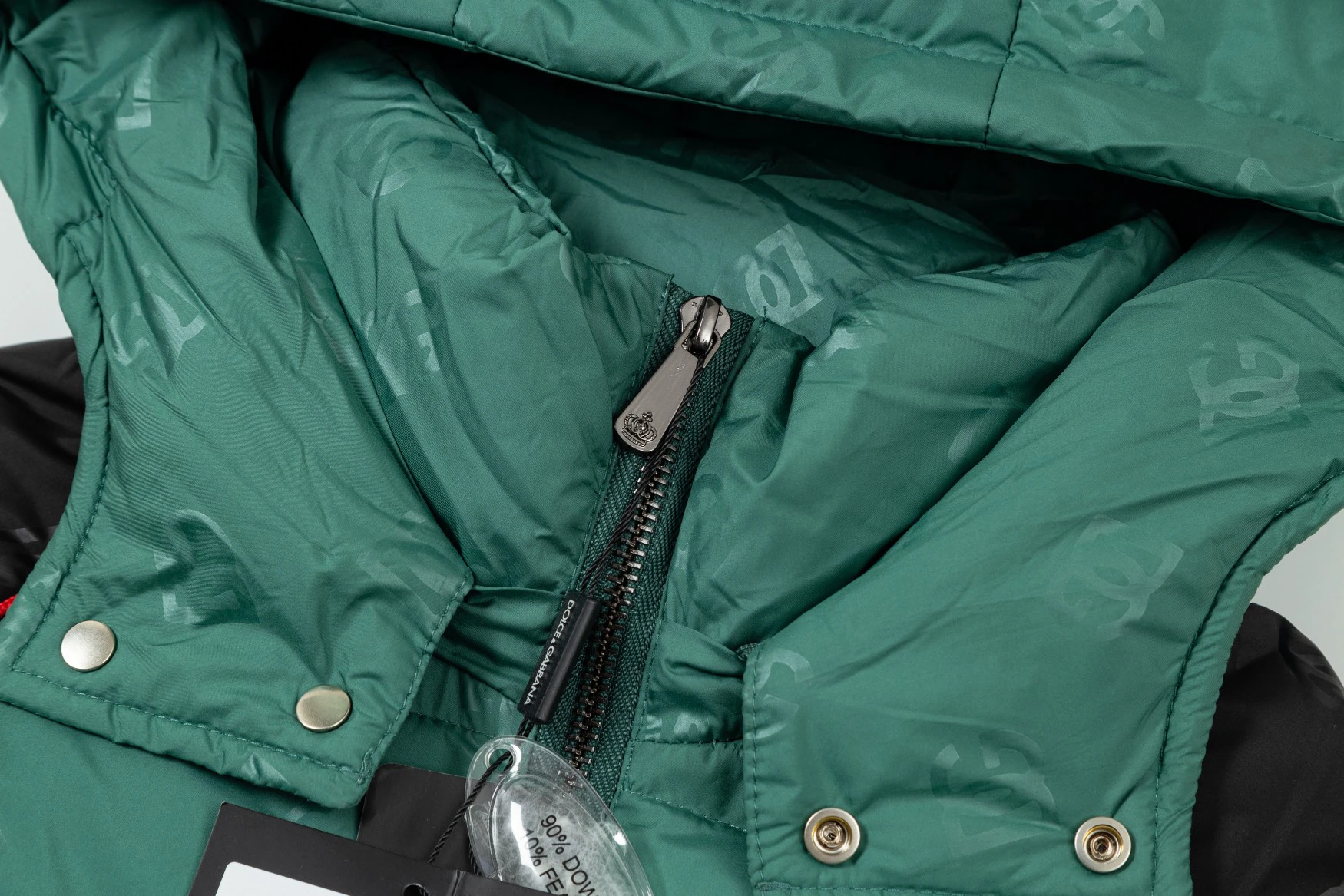 Официальный лимитированный пуховик DOLCE &amp GABBANA супер универсальный модный и