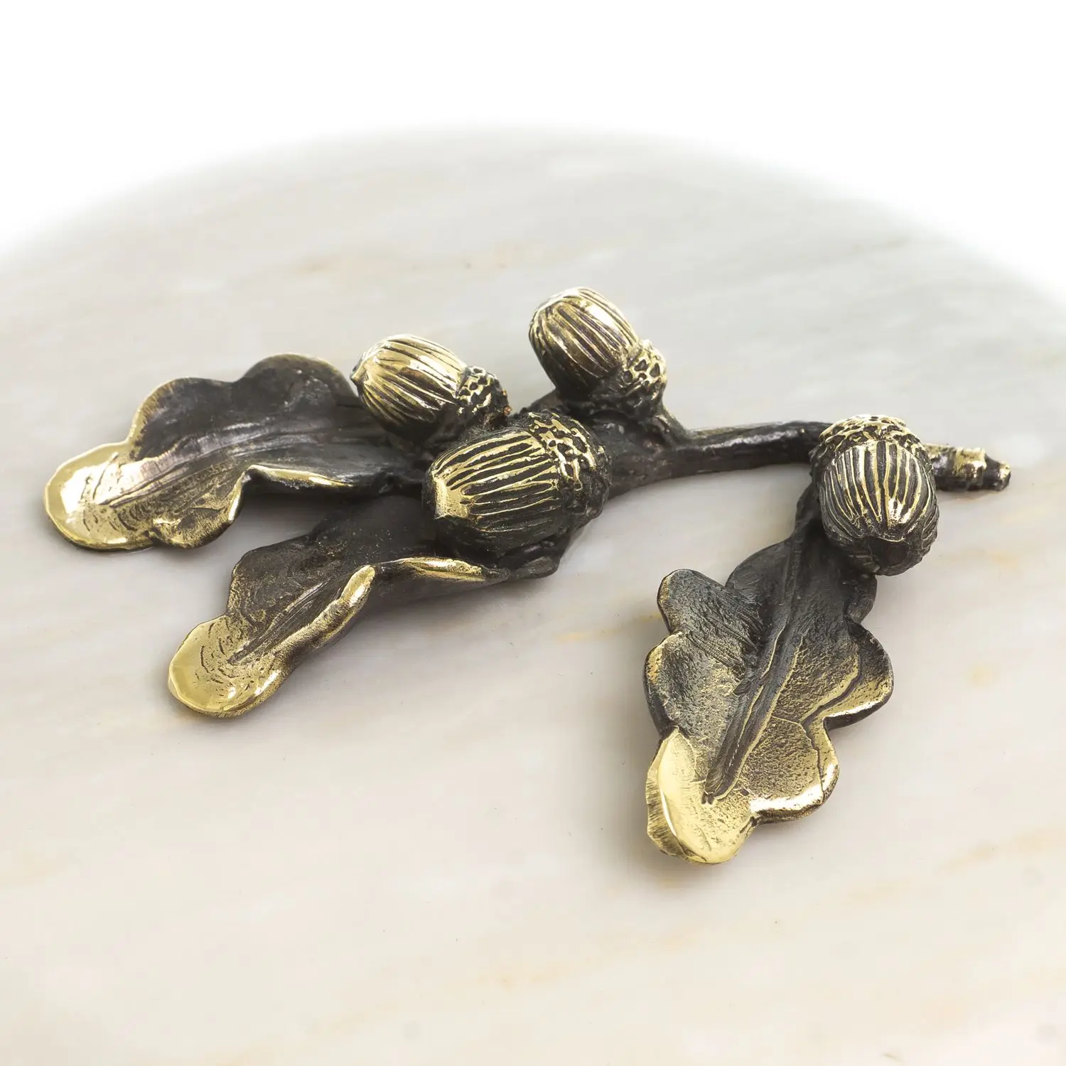 Камешек желудь. Камешек желудь. Камешек желудь. Идеи сережек из минералов. Плюска желудя.