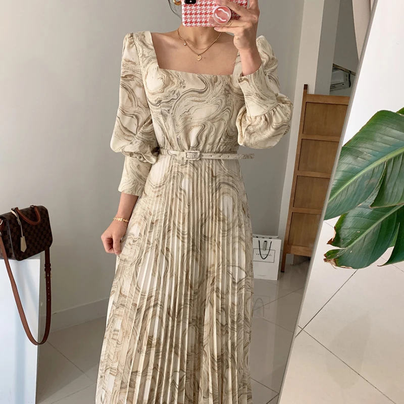 

Clothland Women Vintage Floral Print Maxi Dress Square Collar Zipper Long Sleeve High Waist Office Wear Dresses Vestido QB335
