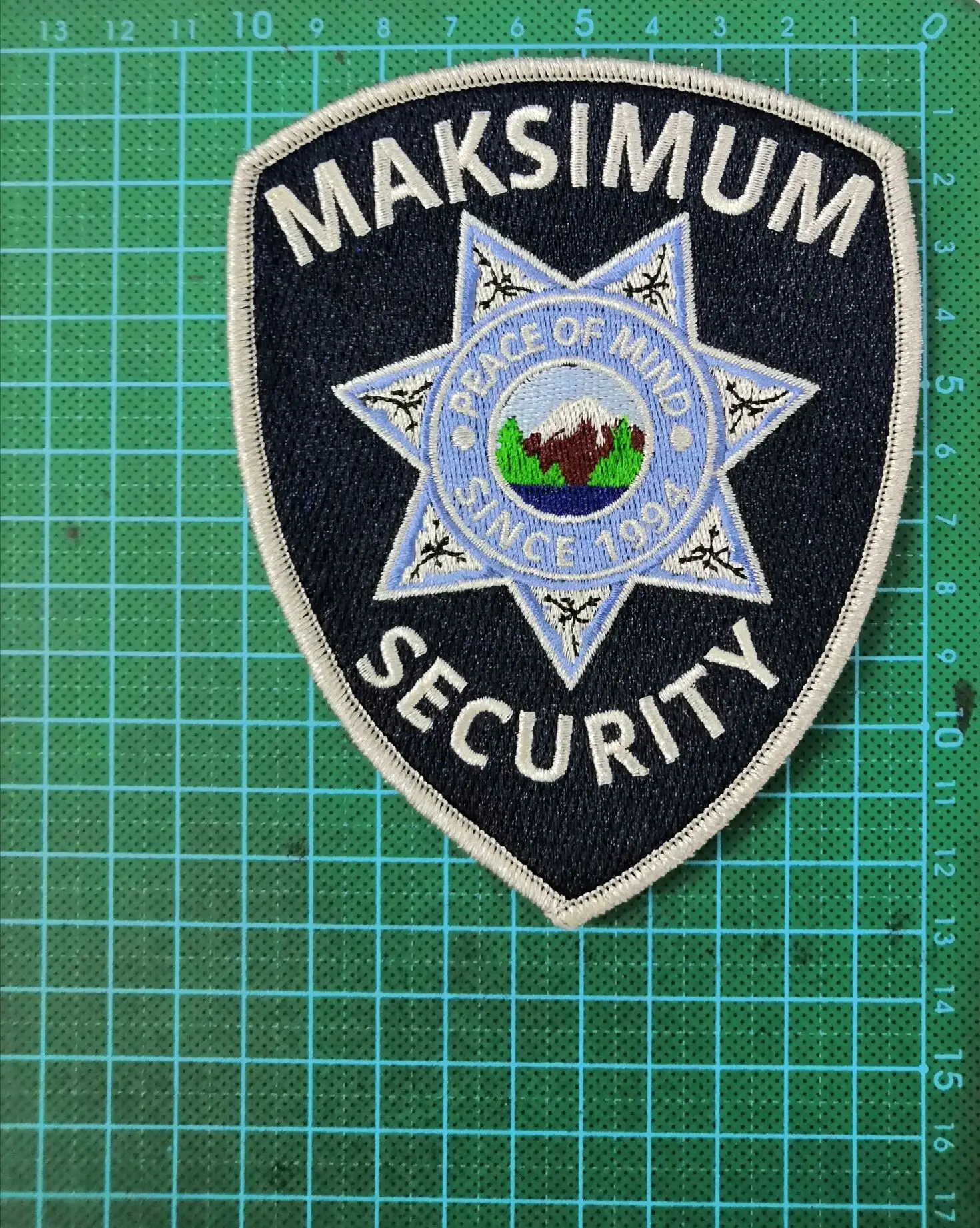 Дизайнерские и заказные высококачественные нашивки с вышивкой на заказ для