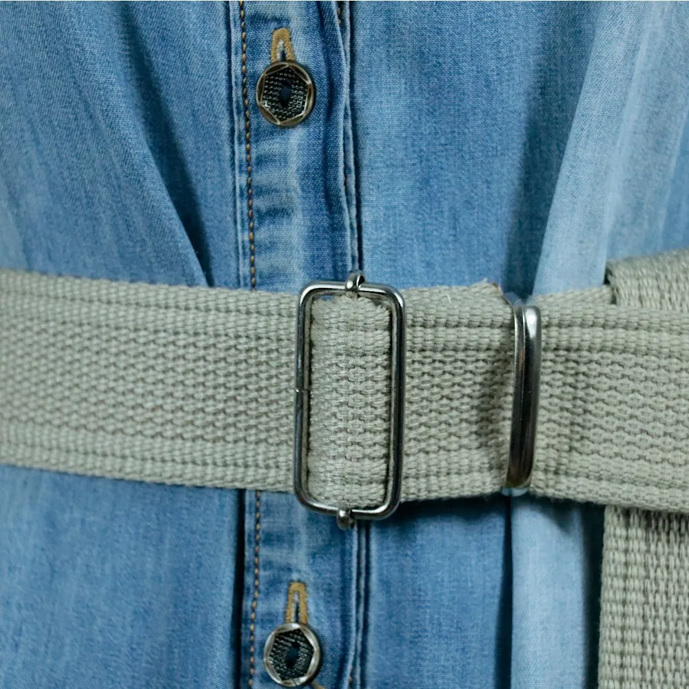 Fashion 2023 Design Gray Palaska Silver Color Rectangle Buckle Belt