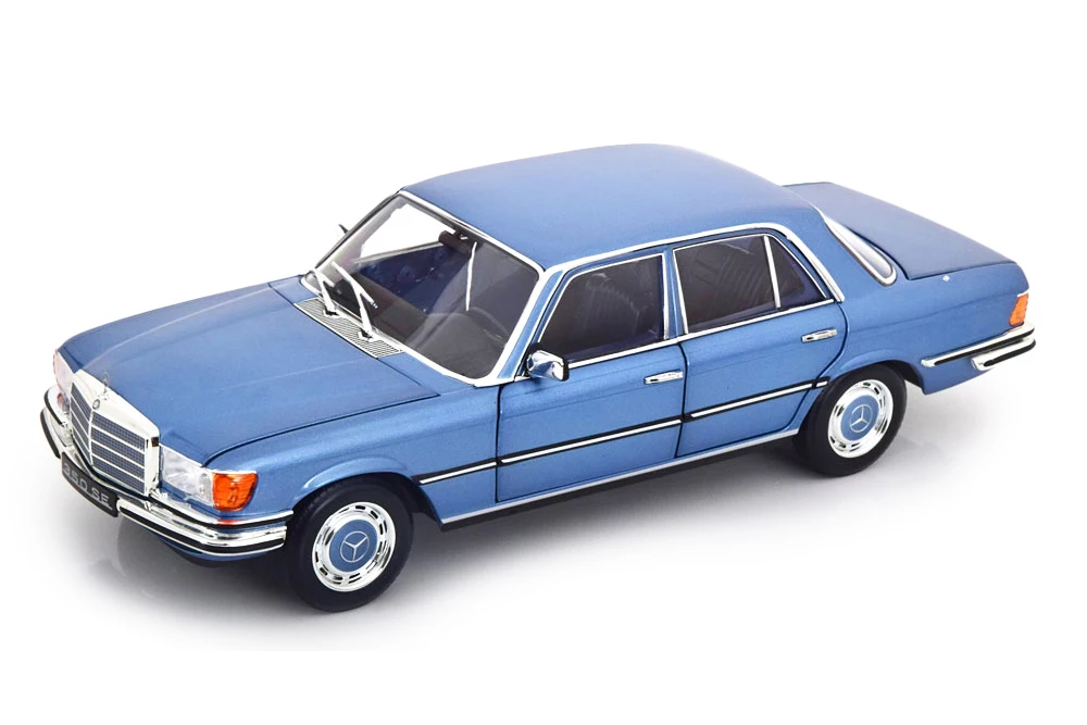 Цвет Azure Blue Metallic Мерседес