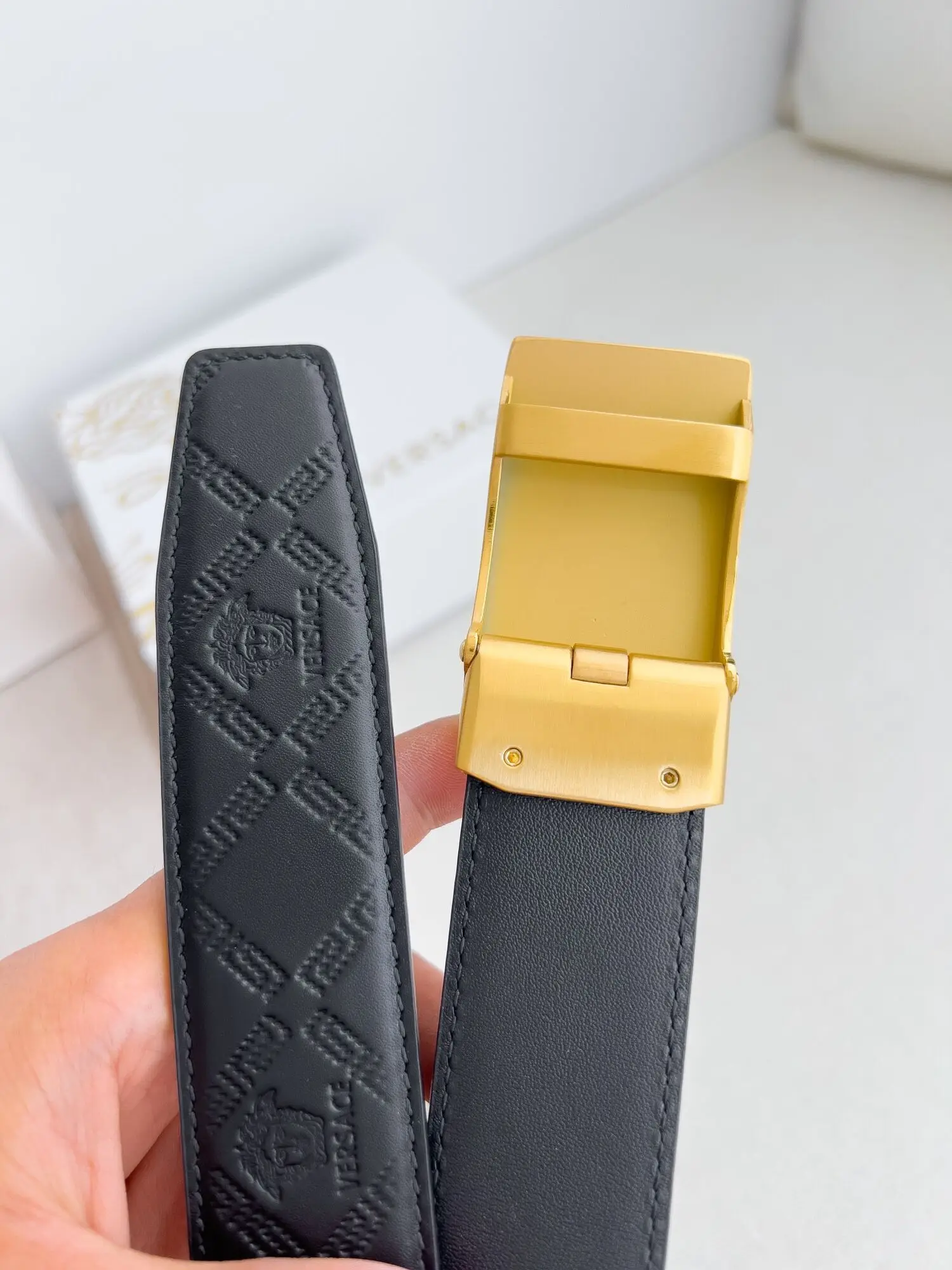 точная копия 1:1 VERSACE Style Copy1:1 Бутиковый С АвтомАтической Пряжкой КлассичесКие Простые Модели Ремень Из ВолоВьей Кожи Длиной 35 См