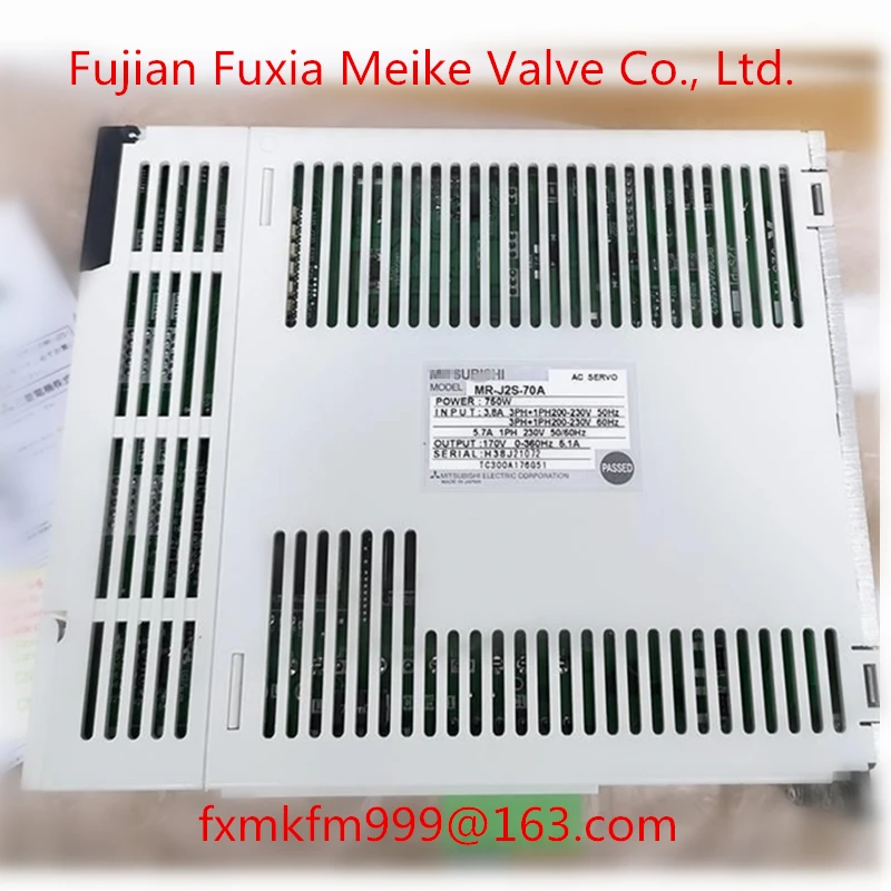 Оригинальный новый оригинальный усилитель Оригинальный новый оригинальный усилитель