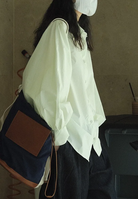 new woman fashion oversized shirt with puff sleeves