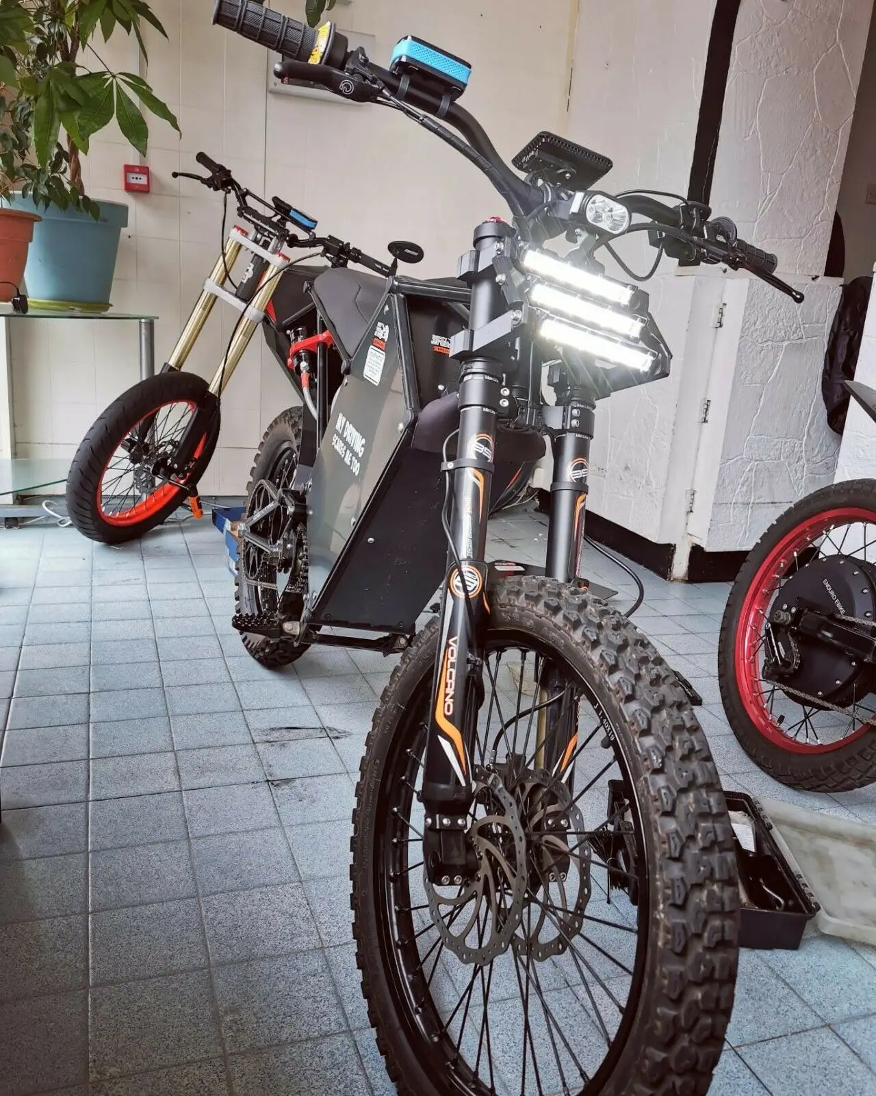 

HOT SALES BEST Sur/Ron Light Bee X Black Edition E Moto Cross Electrique Sur/Ron Off Road Mountain bike