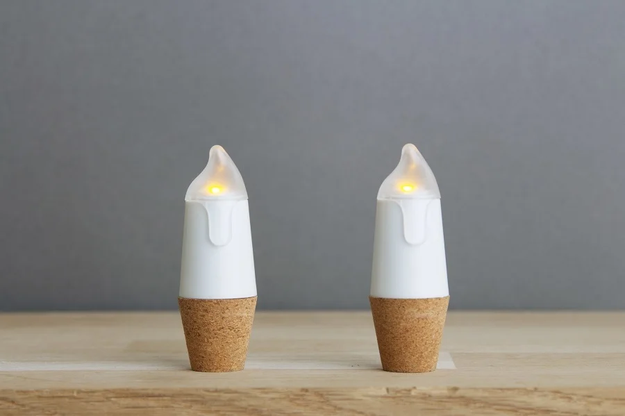 Пробка для бутылки Suck UK Bottlelight с подсветкой и USB (SK LIGHTCANDLE1)