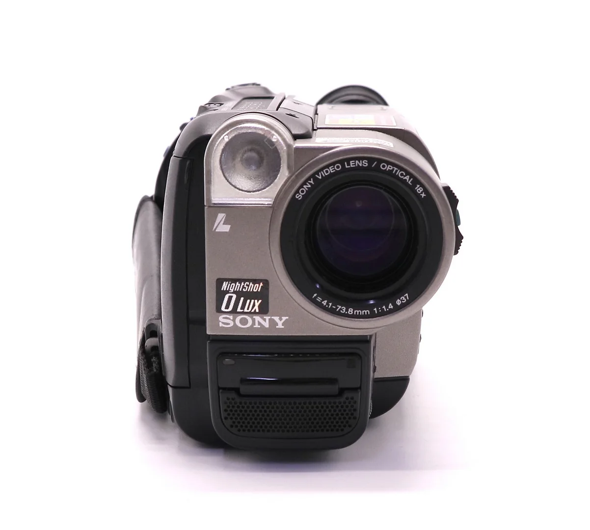 Видеокамера Sony CCD-TR713E