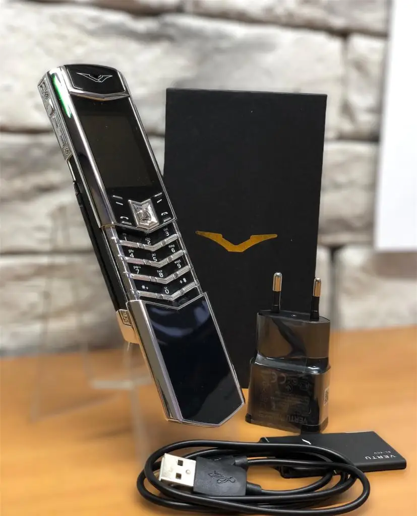 Кнопочный телефон слайдер Vertu signature S Design 2 sim Silver Slider