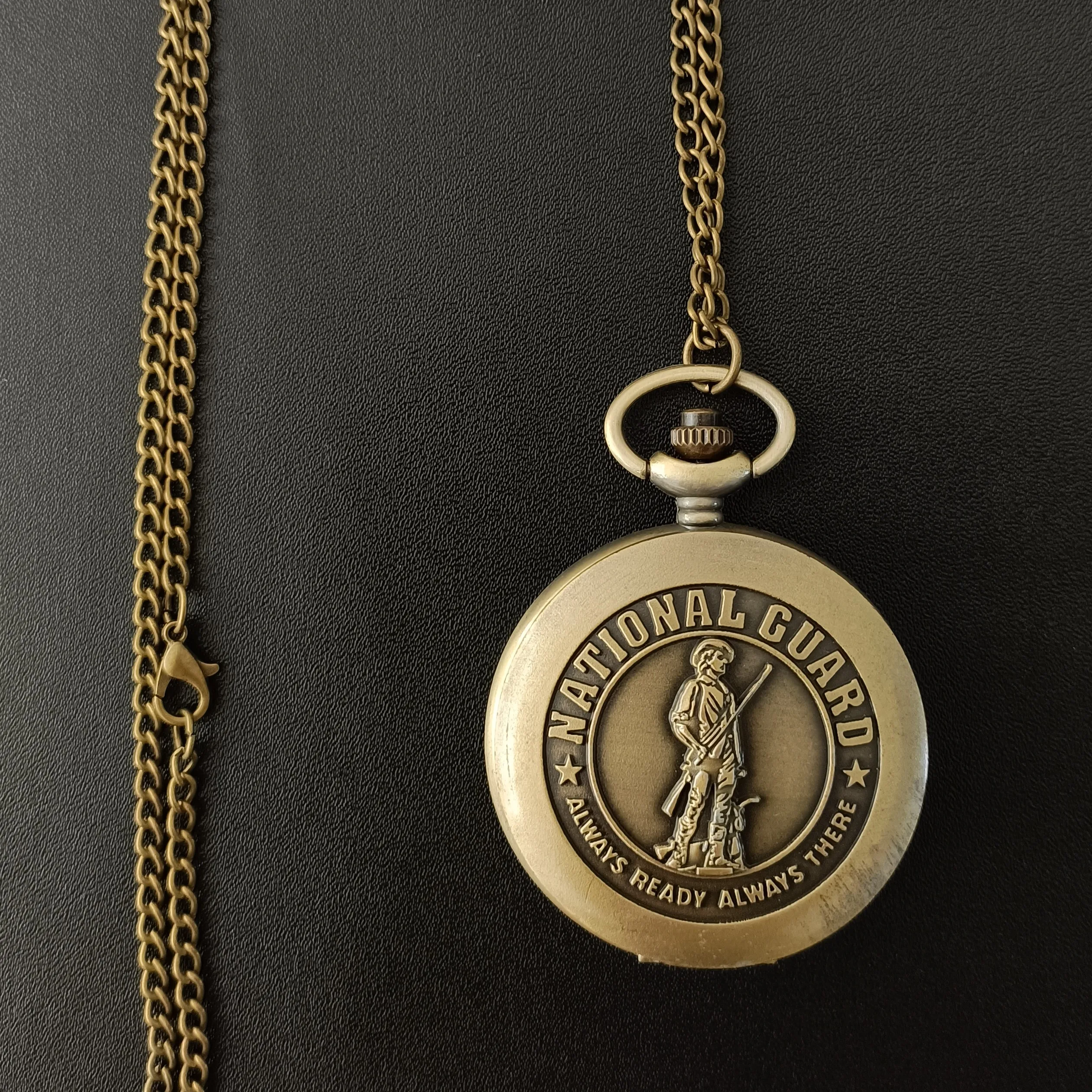 Рисунок 6 - Часы наручные в античном стиле