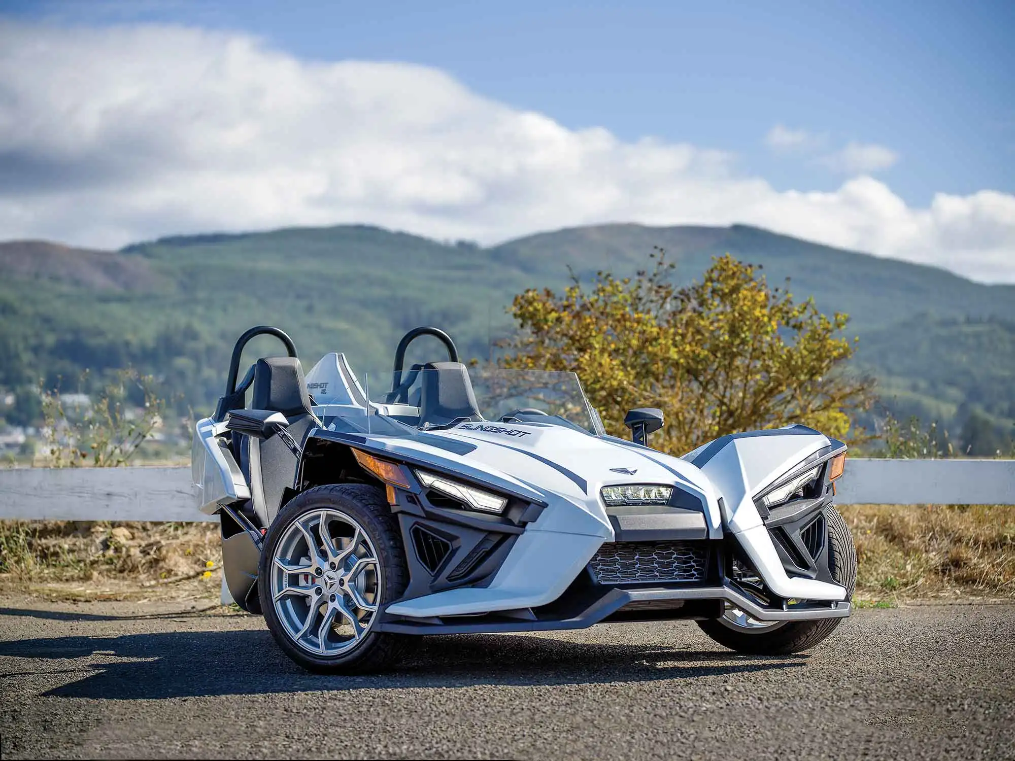 

2022 SLINGSHOT SLINGSHOT S AUTODRIVE